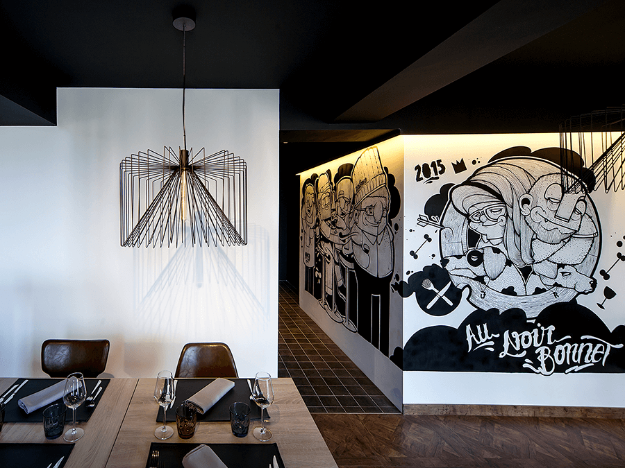 Wiro_suspended_2_Kris-Dejkeiser